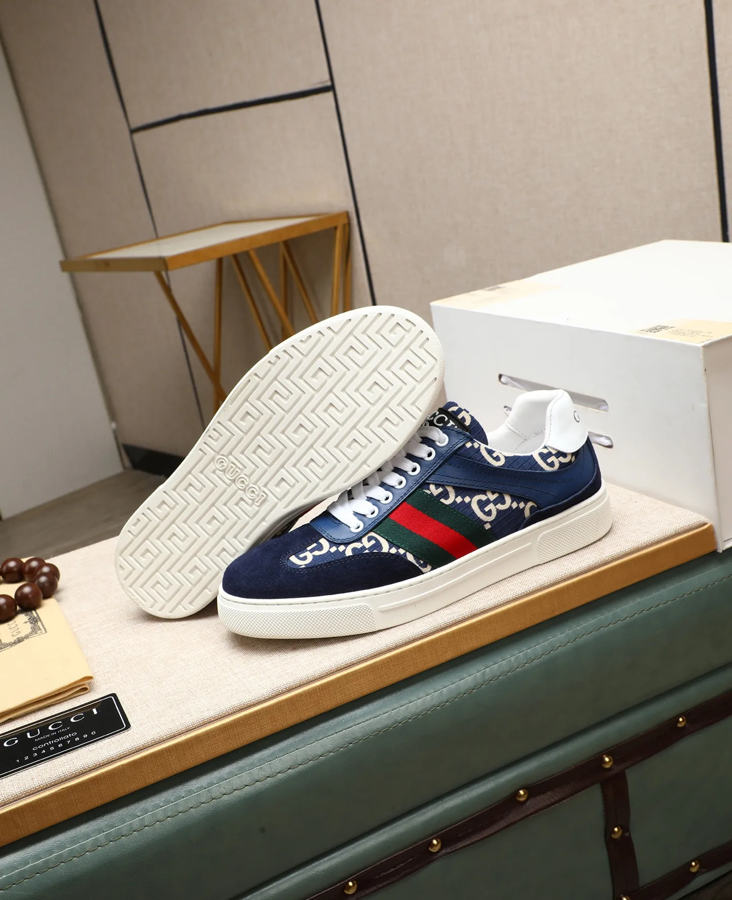 Men's men's shoes 💰440 GUCCI🔍🔍The latest model is on sale at the same time at the counter. Original calfskin imported from Italy, genuine leather lining, (high-end, noble, and classy) with exquisite workmanship. Sole: Original sole provided by the original factory, ⚠Exclusive double-layer movable molded sole super comfortable⚠, real shot 🎬The real thing is better🔍🔍"High quality·Follow the order" Code number 38-44